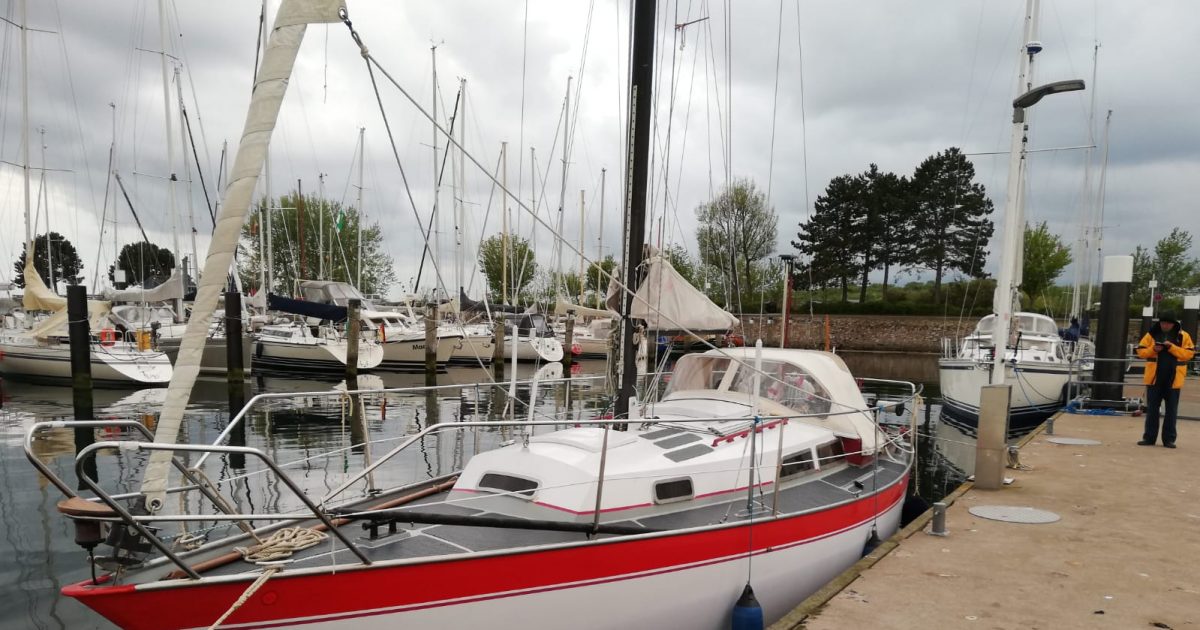 Julia am ersten Tag der Überfahrt in Kiel