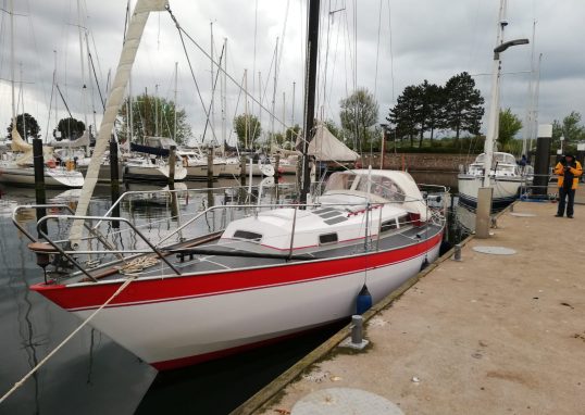 Julia am ersten Tag der Überfahrt in Kiel