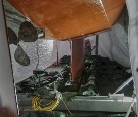 Segelboot Julia Die erste Schicht Rostschutz